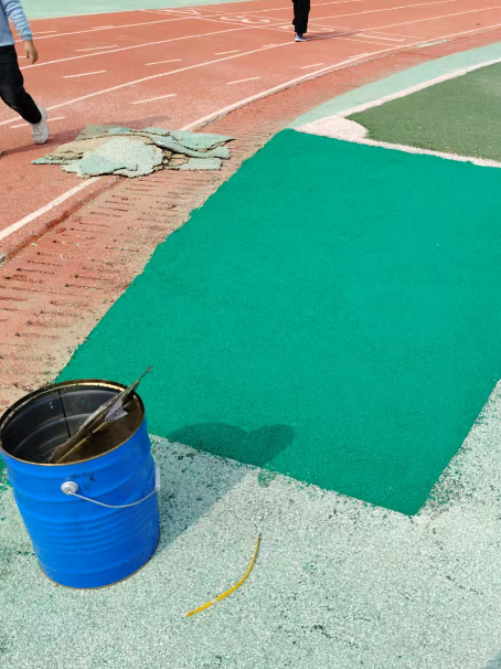 娄底球场翻新修补改造专项服务介绍